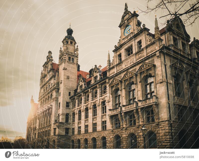 New town hall in the evening light New Town Hall Leipzig City hall Manmade structures Tourist Attraction Sky Back-light Evening sun Historicism City trip Facade