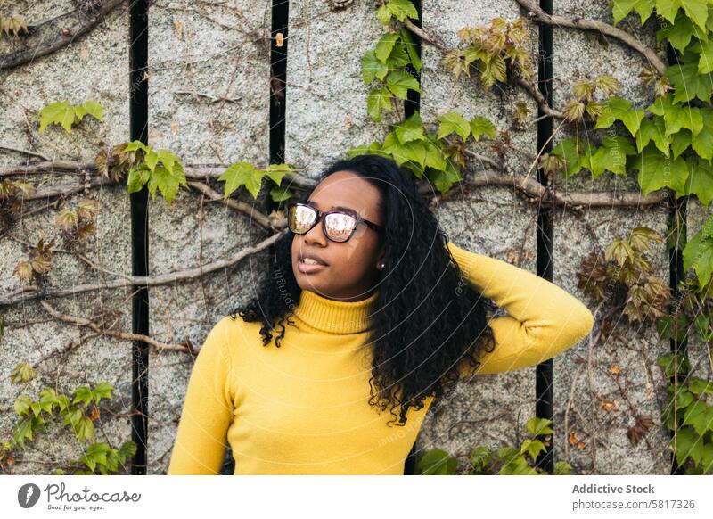 portrait of a African american fashion girl with sunglasses young african black female woman beautiful person people stylish happy attractive lifestyle pretty