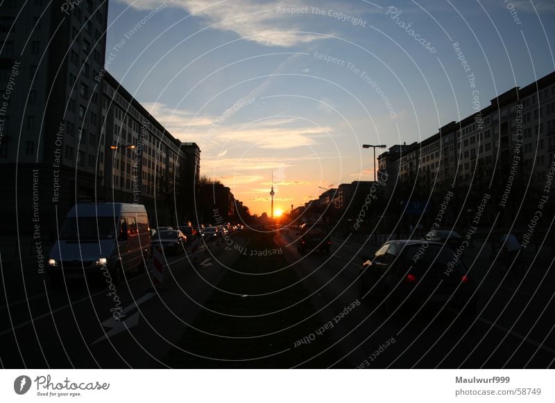 Sunset in F-Hain Karl-Marx-Allee sunset Berlin Berlin TV Tower Street