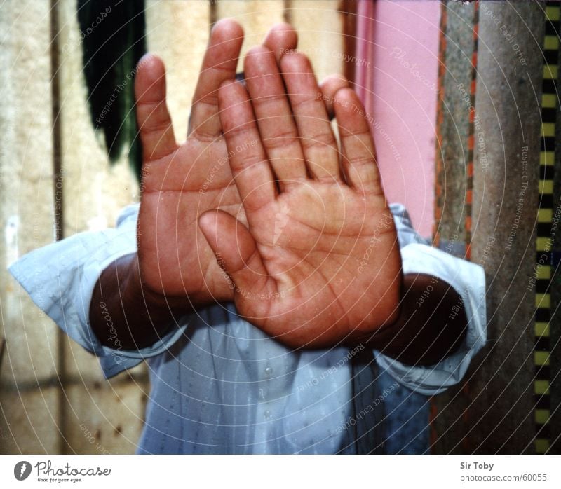 palm Hand Fingers Palm of the hand Shirt Brown Morocco Stop 5 Hold Embarrassing Line on the hand Thumb Arm no no photos
