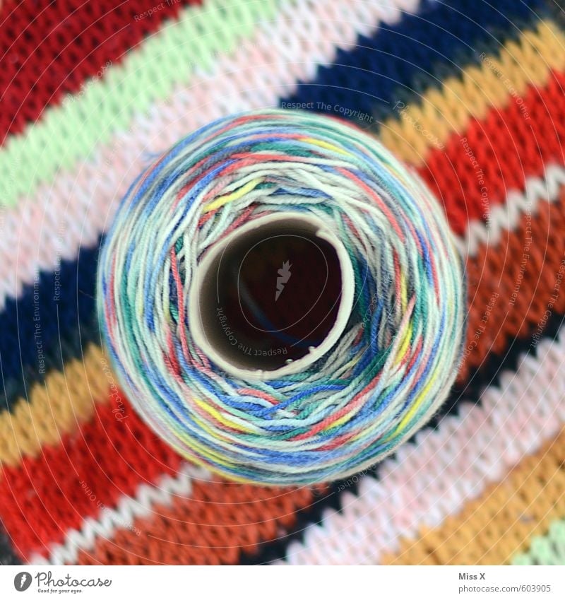 Wool roll Leisure and hobbies Handcrafts Knit Warmth Soft Multicoloured Knot Bobbin Sewing thread Knitting pattern Striped Ball of wool Wool blanket String