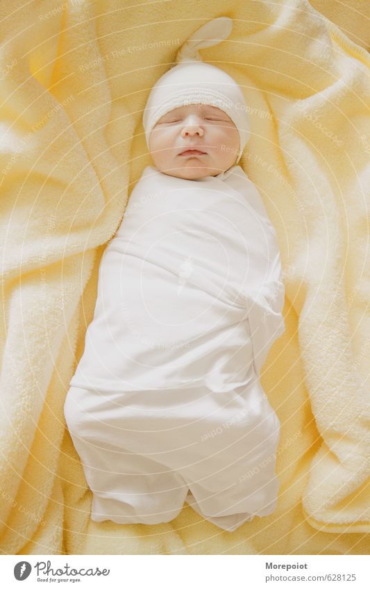 Yellow Human being Child Baby Infancy Body 1 0 - 12 months Cap Sleep Healthy Cute Positive Clean Beautiful White Emotions Honest Colour photo Interior shot