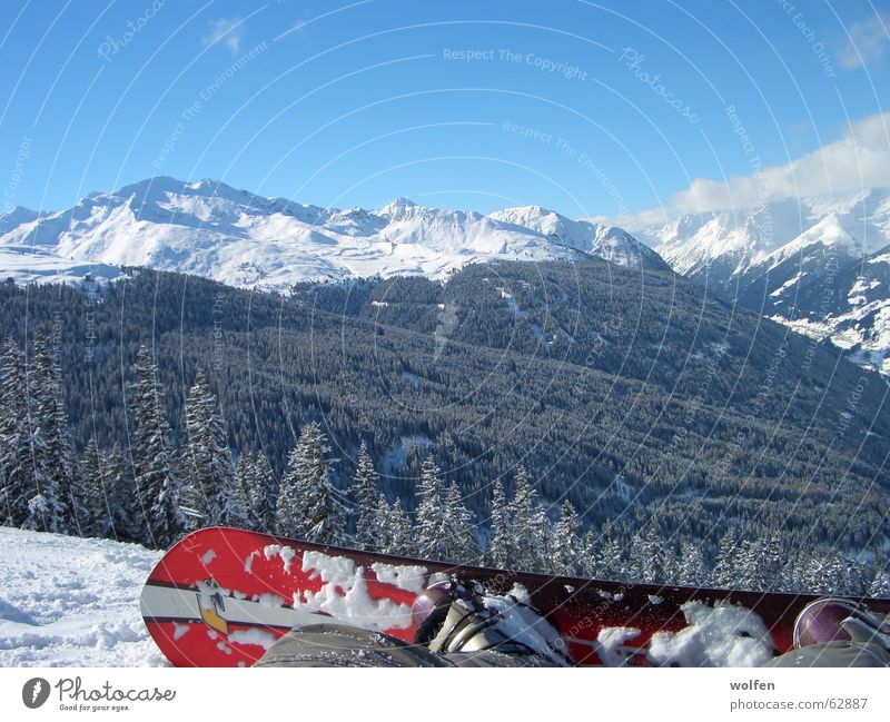 Snow Boarding in the Alps Snowboard Panorama (View) Tree Winter f2 Beautiful weather Large Valley Break Snowscape Snowcapped peak Sit Exterior shot