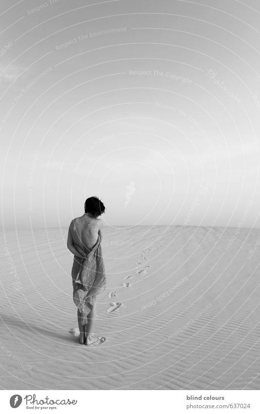 esseulé Art Esthetic Contentment Nude photography Naked Woman Womens back Woman's leg Desert Loneliness Individual Blow Wind Badlands Far-off places Horizon