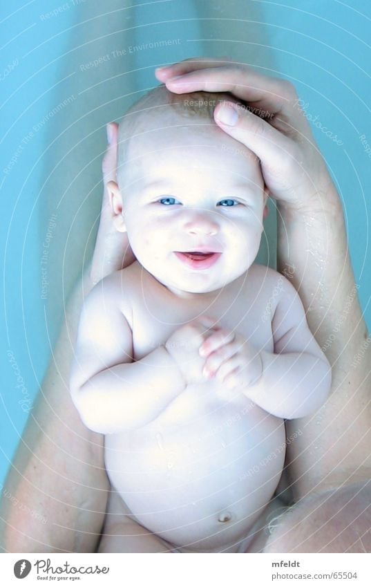 Blue (B)angel Baby Child Naked Swimming & Bathing Clarity Human being Water Wash