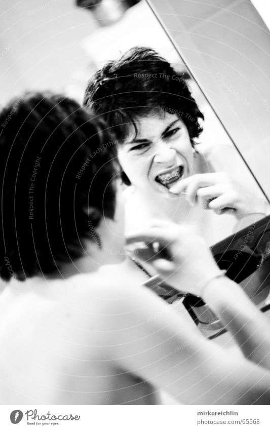 Operation Teeth brushing 1 Cleaning Toothpaste Toothbrush Mirror Reflection Dentist Hand Bathroom Man Brooch Wire Black & white photo bigway Fight stubble
