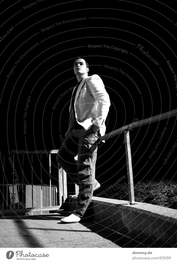 i´m back! 2 Man Stand Easygoing Footwear Pants Jacket Concrete Night Black White Light Dark Long exposure Würzburg Würzburg-Zellerau dommy Cool (slang)