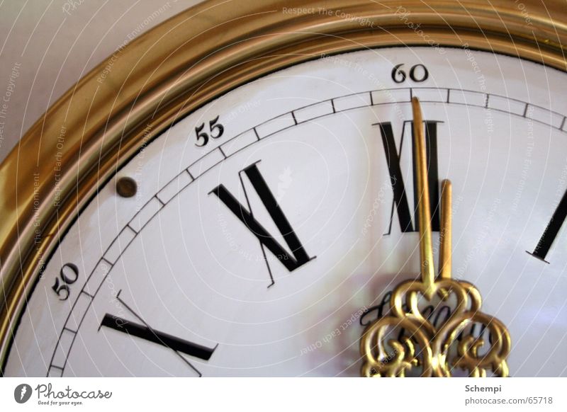 Tic Toc Time Clock Stress Calm Classic Gold Clock hand Haste