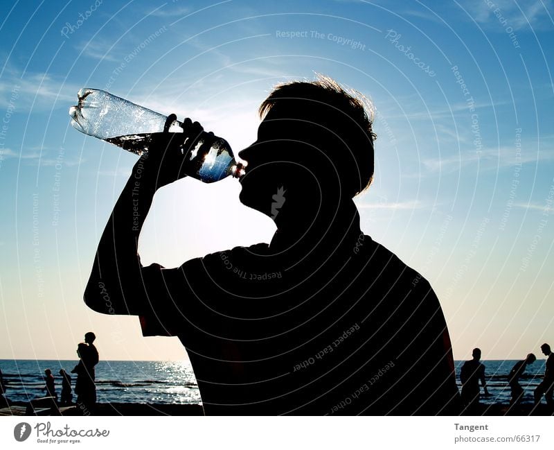 Durst Beverage Drinking Cold drink Drinking water Bottle Healthy Vacation & Travel Summer vacation Beach Ocean Human being Masculine Young man