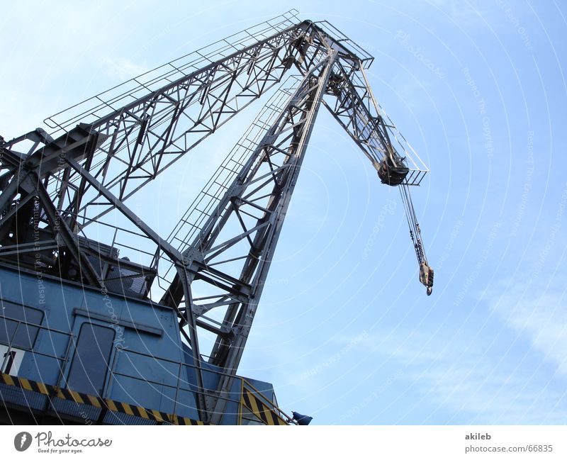 on the hook Summer Crane Steel Lift Watercraft Exterior shot Worm's-eye view Sky Blue Mince Weight Harbour Technology industry lifting Container