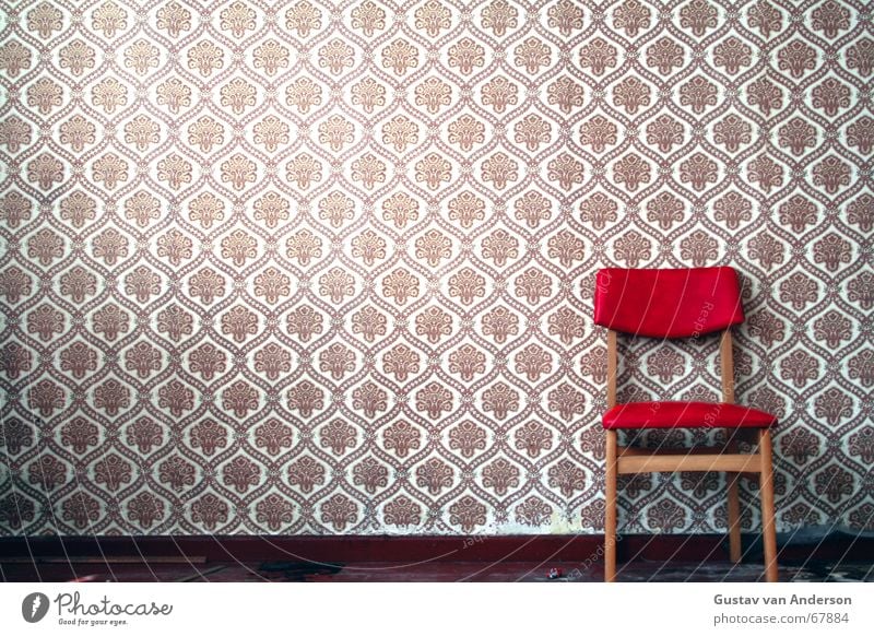 chair Wall (building) Wallpaper Floor covering Places Seventies Brown Red Wood Pattern Retro Loneliness Chair Seating Old Wait