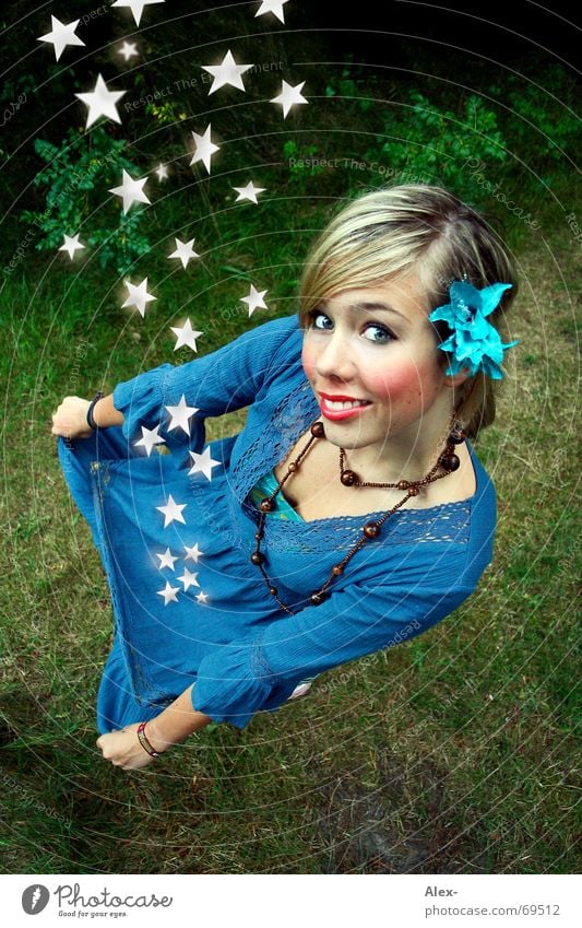 The Starcatcher Fairy tale Girl Woman Sweet Cute Beautiful Blonde Dress Flower Jewellery Catch Collection Small Large Rich Kitsch Futile goldmarie Past