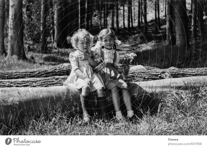 sisters Harmonious Contentment Trip Summer Summer vacation Sun Hiking Human being Feminine Child Toddler Girl Brothers and sisters Family & Relations Infancy 2