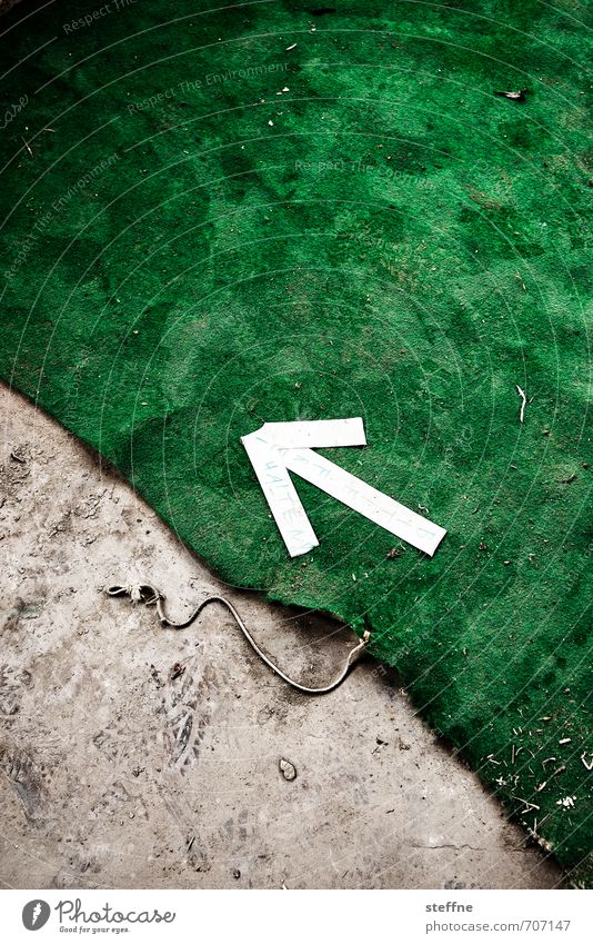 HALLE/S.-Tour | Please keep free Sign Signs and labeling Signage Warning sign Arrow Free Carpet Trend-setting Green Colour photo Interior shot Abstract Pattern