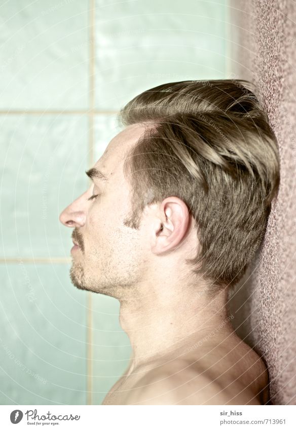 HALLE/S.-TOUR | Upright Masculine Head Shoulder Neck 1 Human being Swimming pool Wall (barrier) Wall (building) Part Facial hair Designer stubble Breathe Freeze