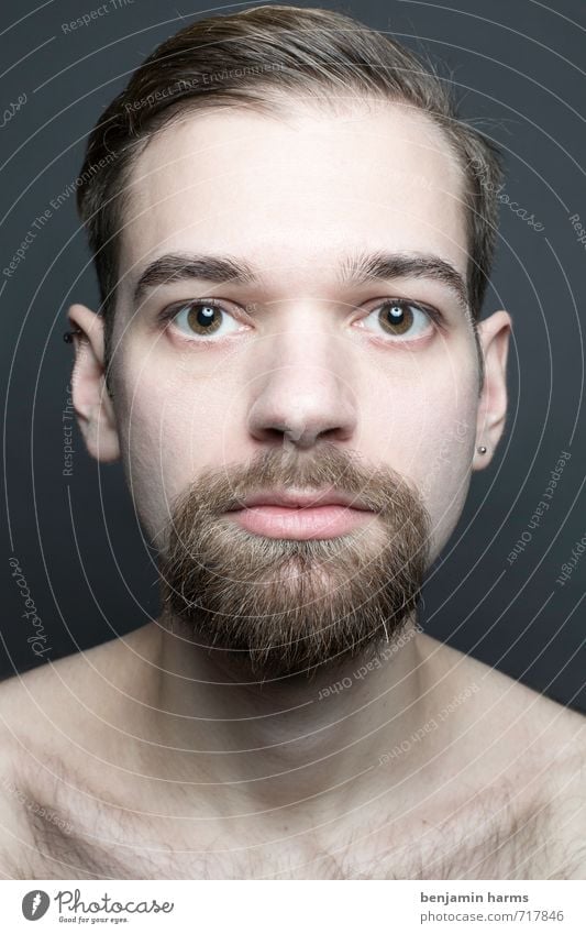 change #1 Masculine Young man Youth (Young adults) Head Human being 18 - 30 years Adults Brunette Part Facial hair Beard Change Colour photo Studio shot