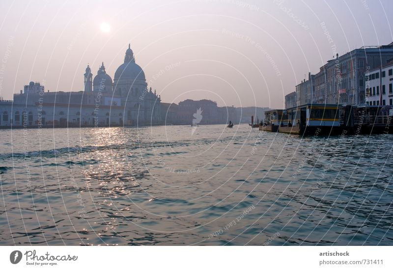 Canale Grande Venice Town Downtown Dome Tourist Attraction Waterway Moody Perspective 2011 Colour photo Exterior shot Deserted Dawn Panorama (View)