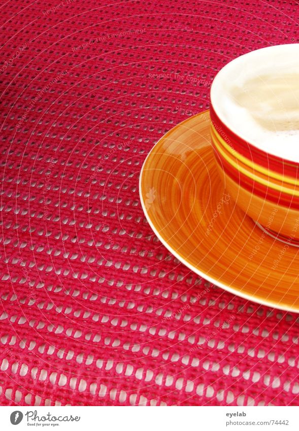Luigi´s 5min Tureen Cup Red Pink Yellow White Cream Table Summer Italy Vacation & Travel Break Soup Tasteless coffee cappuccino Wooden board oil Orange outside