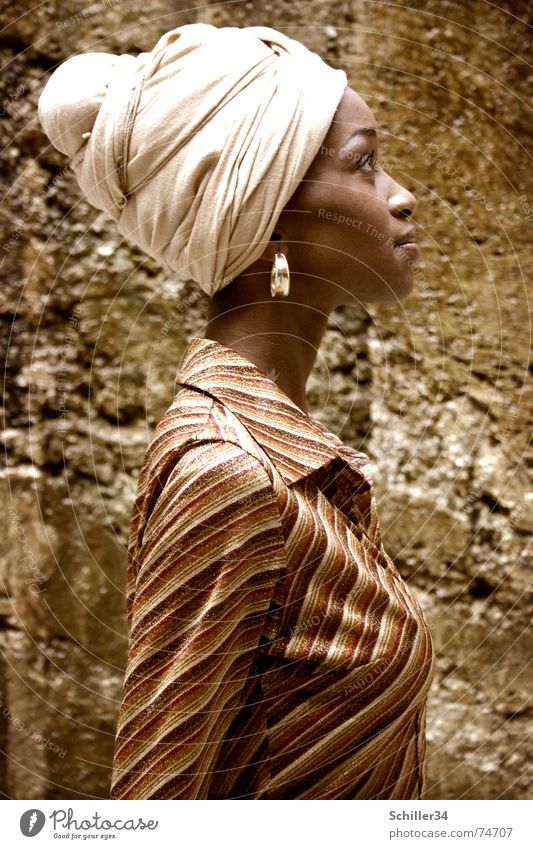 nahida Woman Lady Model Beauty Photography Africa Africans Turban Headscarf Shirt Silhouette Portrait photograph Beautiful Brown Earring Stone Profile
