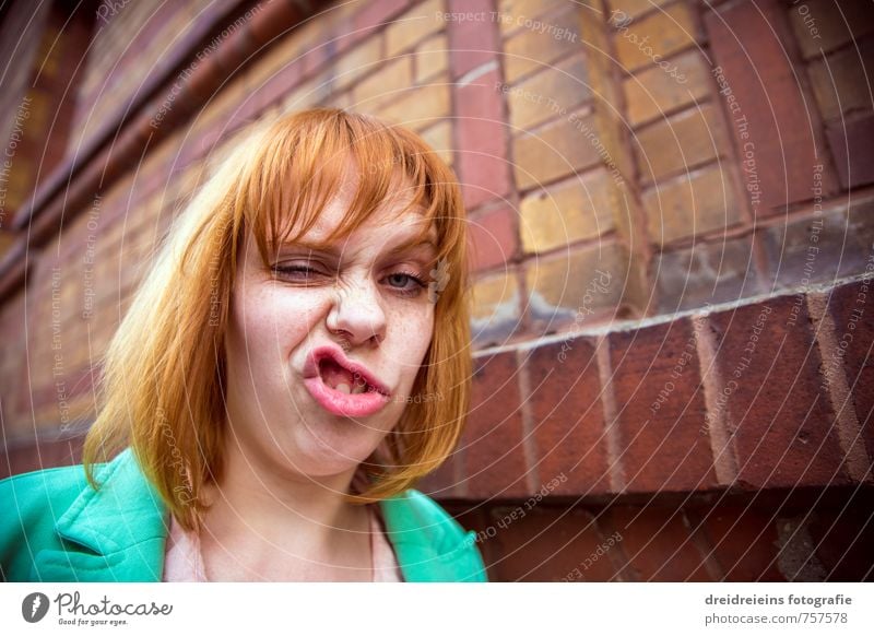 Crazy Duckface Human being Feminine Woman Adults 1 Wall (barrier) Wall (building) Red-haired Looking Cool (slang) Brash Nerdy Rebellious Trashy Happiness