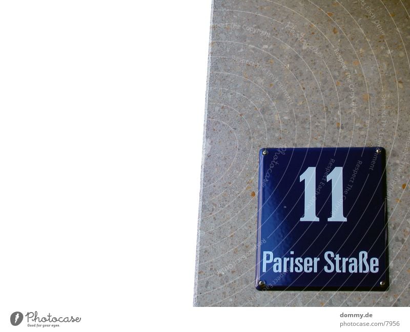 .:11:. Paris Street Digits and numbers Wall (building) Macro (Extreme close-up) Close-up paiser Signs and labeling Blue kaz