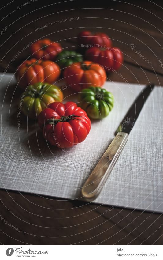 tomatoes Food Vegetable Tomato ox heart tomatoes Nutrition Organic produce Vegetarian diet Knives Chopping board Healthy Eating Fresh Delicious Natural Appetite
