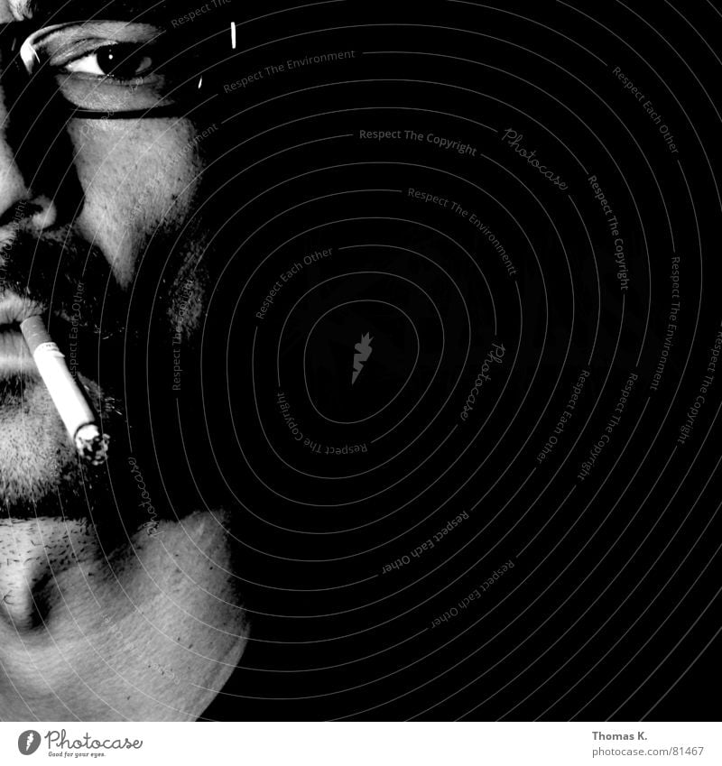 Tuxedo (oder™:Kills) Tobacco products Pulmonary disease Portrait photograph Black Cigarette Eyeglasses Lung Larynx Light Cancer Man Black & white photo