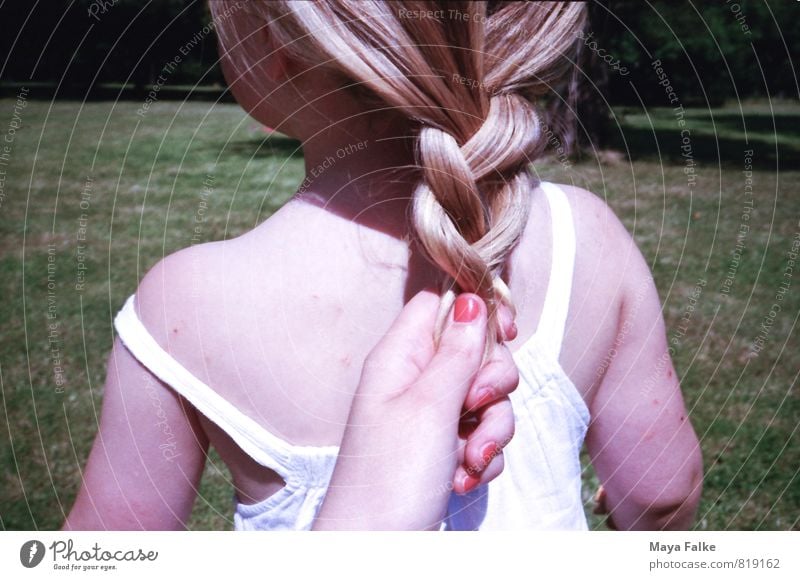 braid hair Hair and hairstyles Nail polish Child Toddler Girl Mother Adults Infancy Back 1 - 3 years 3 - 8 years Responsibility Bond Braids Summery Meadow