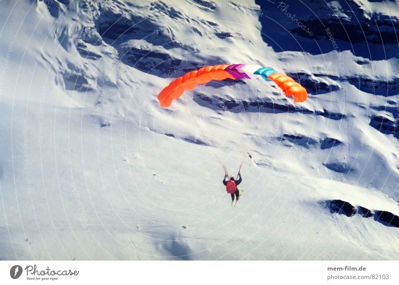 freedom Winter sports Paraglider Glide Leisure and hobbies Sports Paragliding Flying sports Aircraft Freedom Skier Judder Grindelwald Eiger Funsport