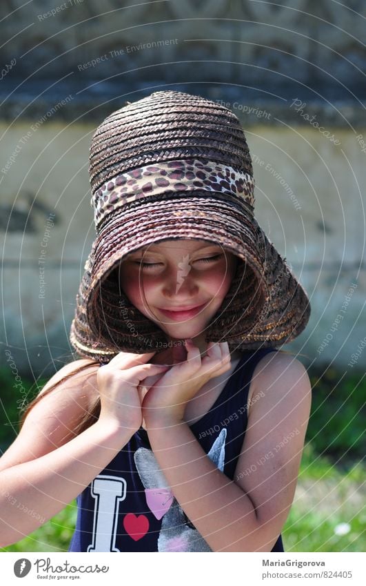 Baeutiful little girl with eyes closed and straw hat Lifestyle Face Vacation & Travel Summer Sun Garden Human being Child Girl Head Eyes 3 - 8 years Infancy Hat