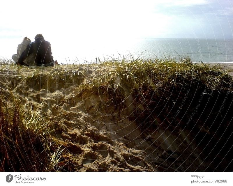 edge currentanze 2 Beach Ocean Grass Woman Together Yellow Sunbeam Trust Light Back-light Summer Affection Waves Physics Lean Vacation & Travel Happy Sunbathing