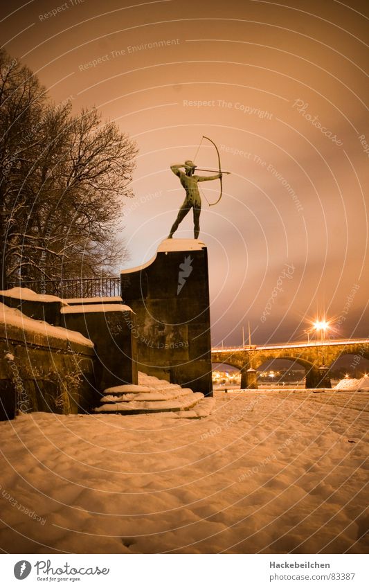 protector Dresden Culture Monument Night Statue Shoot Landmark Snow Arch Archer Bridge