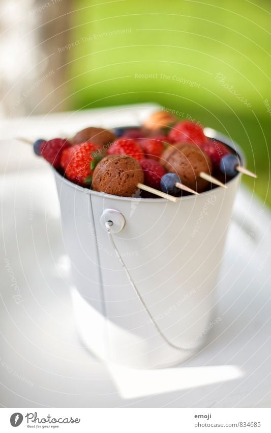 berry Fruit Cake Dessert Nutrition Picnic Finger food Delicious Sweet Summer Berries Colour photo Exterior shot Deserted Day Shallow depth of field
