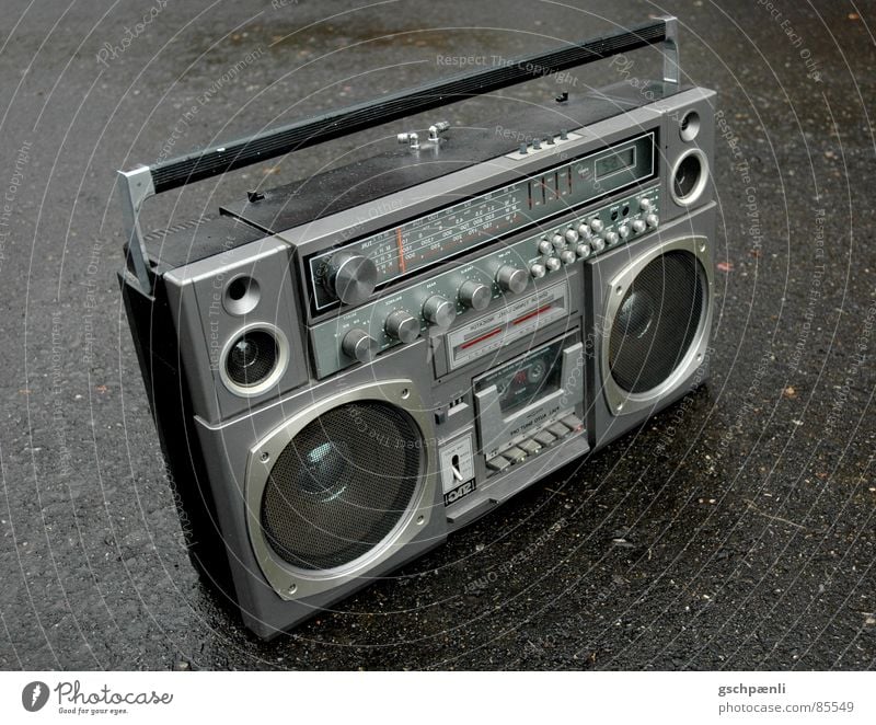 Oldschool - I Pod // two Lever Recitative Ghetto Ghetto blaster Gray Black Aluminium Old-school Hip-hop Radio technology Style Wet Damp Nostalgia Stand Placed