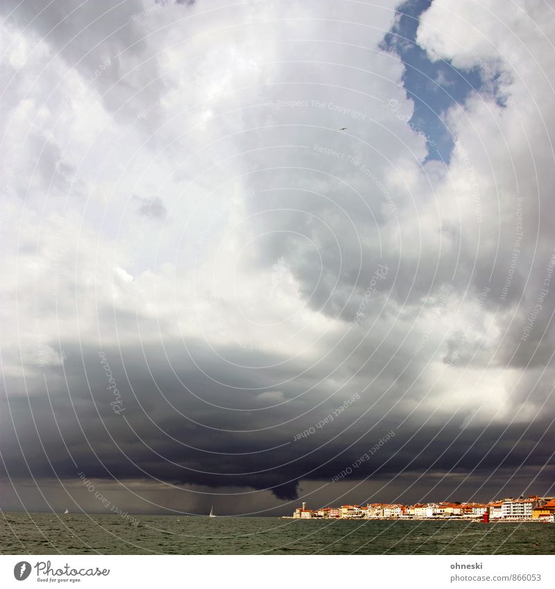 |1000 Touché Air Water Storm clouds Wind Gale Thunder and lightning Ocean Adriatic Sea piran Slovenia Fishing village Town House (Residential Structure) Climate