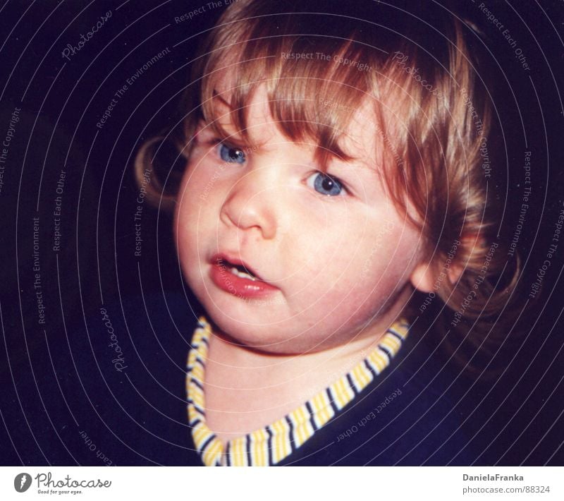 Small Fratz Toddler Girl Amazed Cute Portrait photograph Blue Eyes blue eyes Marvel portait Human being
