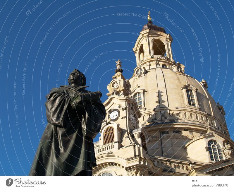 luther and frauenkirche Statue Sculpture Martin Luther Orientation Protestantism Bible House of worship Religion and faith Sandstone Sky blue Blue War