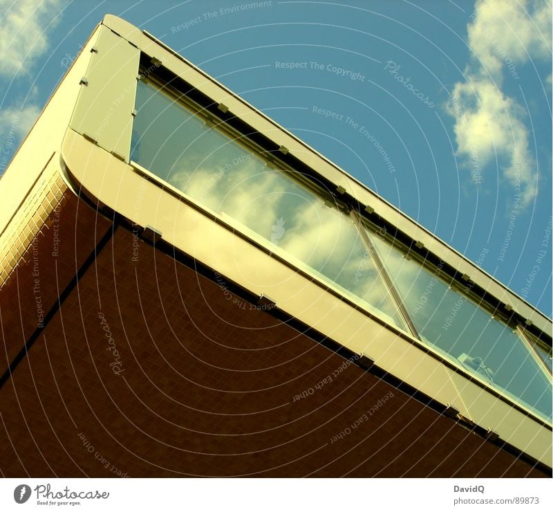 Floating severity Clouds Wall (building) Facade Mirror Mirror image Hover Modern architecture Retro Seventies Sky Reflection Blue view into the sky