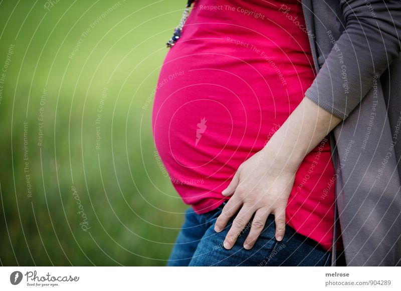 33RD SSW Human being Woman Adults Parents Mother Hand unborn Baby 1 30 - 45 years Nature Garden Park Touch Discover Growth Together Happy Blue Brown Green Red