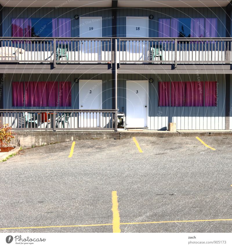 behind the curtain Living or residing Flat (apartment) House (Residential Structure) Canada USA North America Manmade structures Building Hotel Facade Balcony