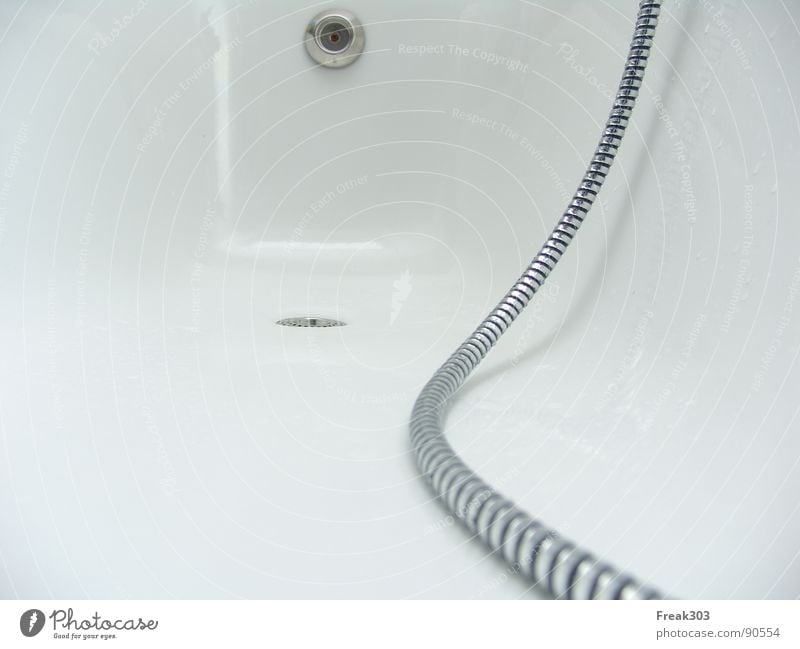 https://www.photocase.com/photos/90554-water-supply-bathtub-drainage-bathroom-white-photocase-stock-photo-large.jpeg