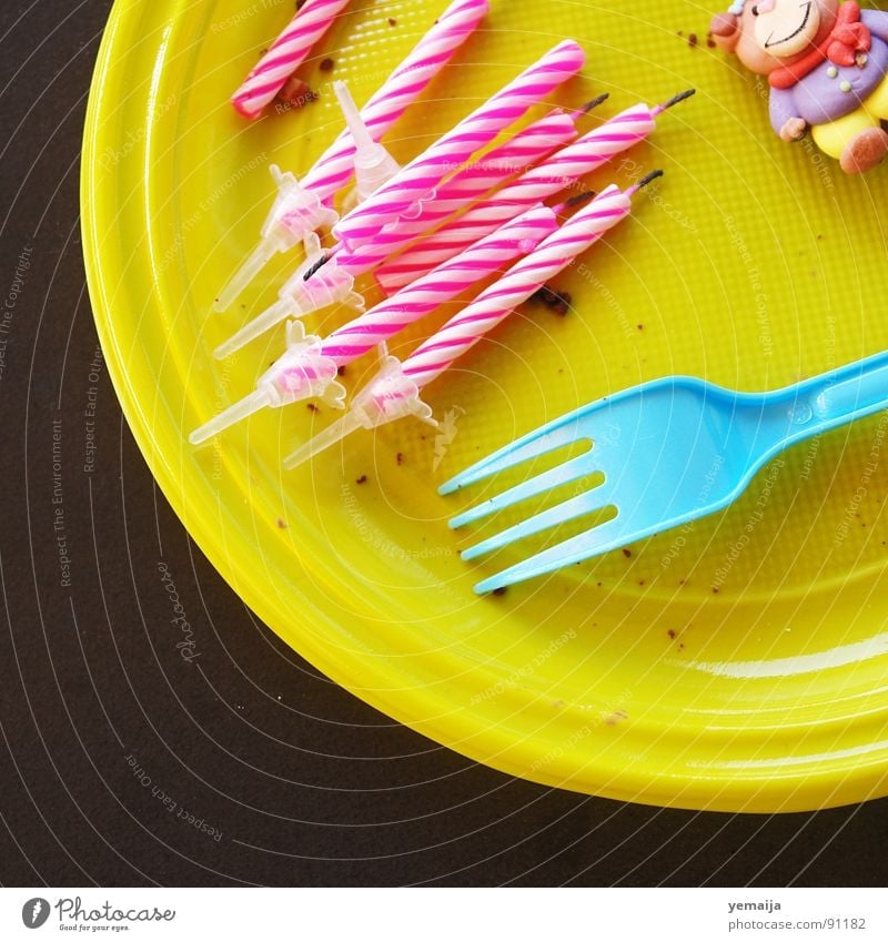 breakfast cake Brown Yellow Pink White Round Table Plate Fork Candle Decoration Cardboard dummy Crumbs Cake Gateau Dessert Jubilee Party The morning after