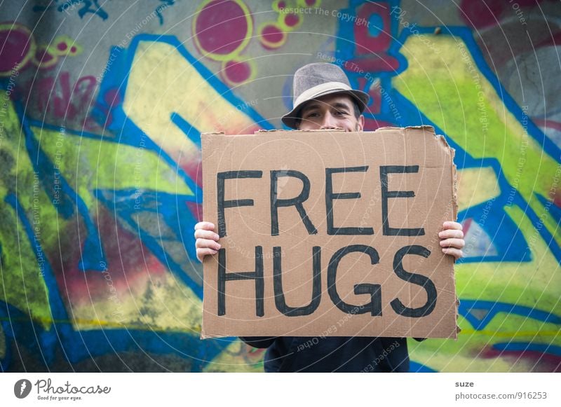 Free Hugs with hat Lifestyle Style Joy Leisure and hobbies Valentine's Day Human being Masculine Young man Youth (Young adults) Man Adults Face 1 18 - 30 years
