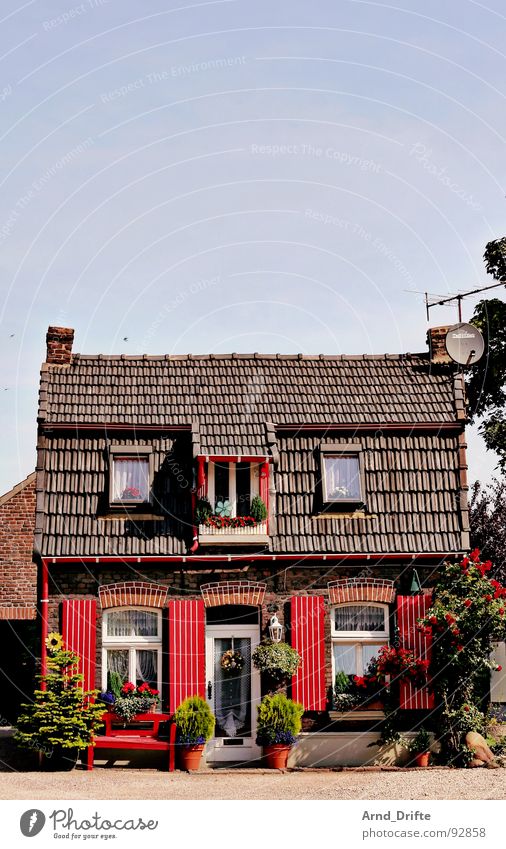 Hutzel house House (Residential Structure) Red Village Small Romance Summer Germany Sky Americas