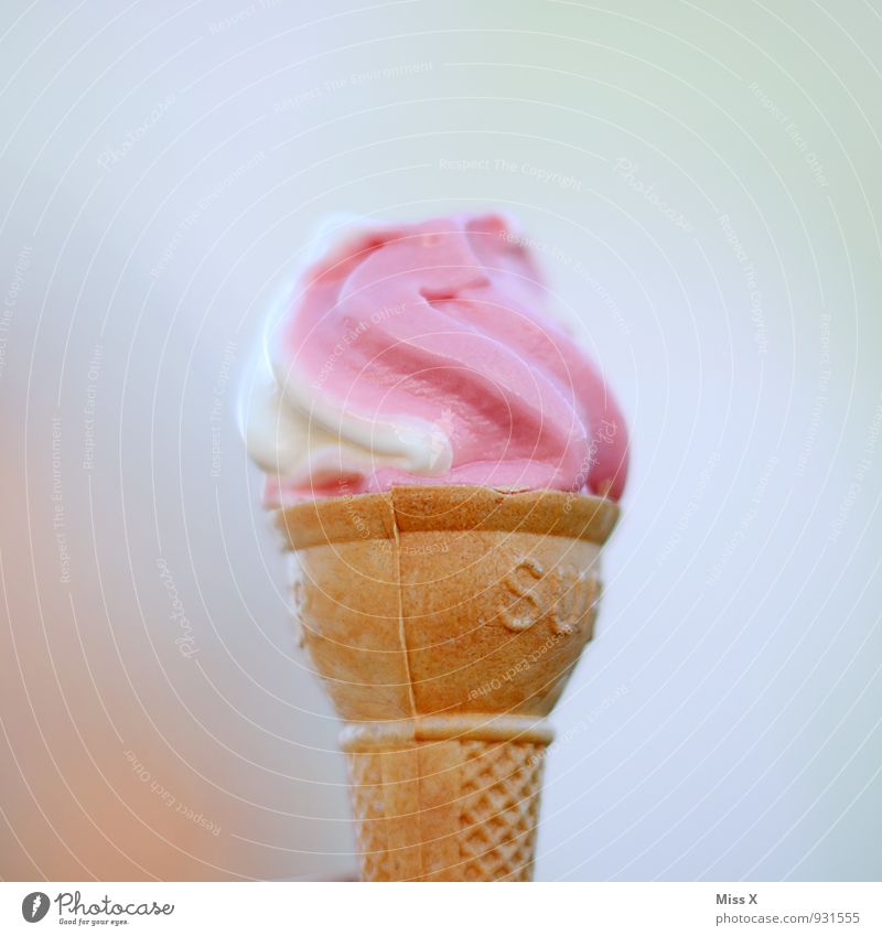 ice curve Food Ice cream Nutrition Summer Cold Sweet Pink Soft ice cream Ice-cream cone Ice cream ball Colour photo Multicoloured Close-up Pattern