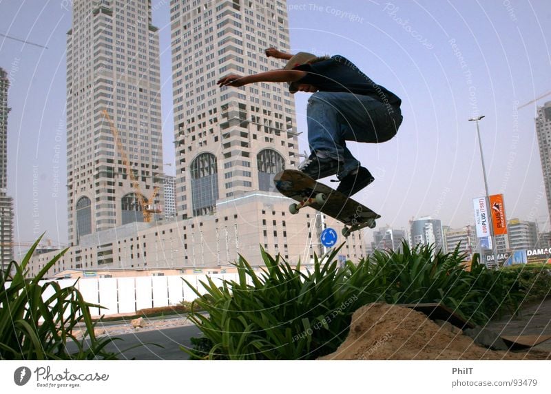 Skate Dubai 2 Media Media City Dubai Town Skateboarding Jump High-rise Hedge Funsport Sand Ollie Plant