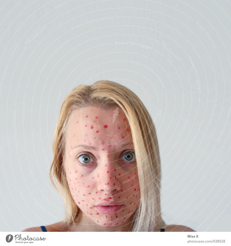 Sick Beautiful Personal hygiene Skin Healthy Illness Allergy Human being Feminine Young woman Youth (Young adults) Face 1 18 - 30 years Adults Blonde Hideous