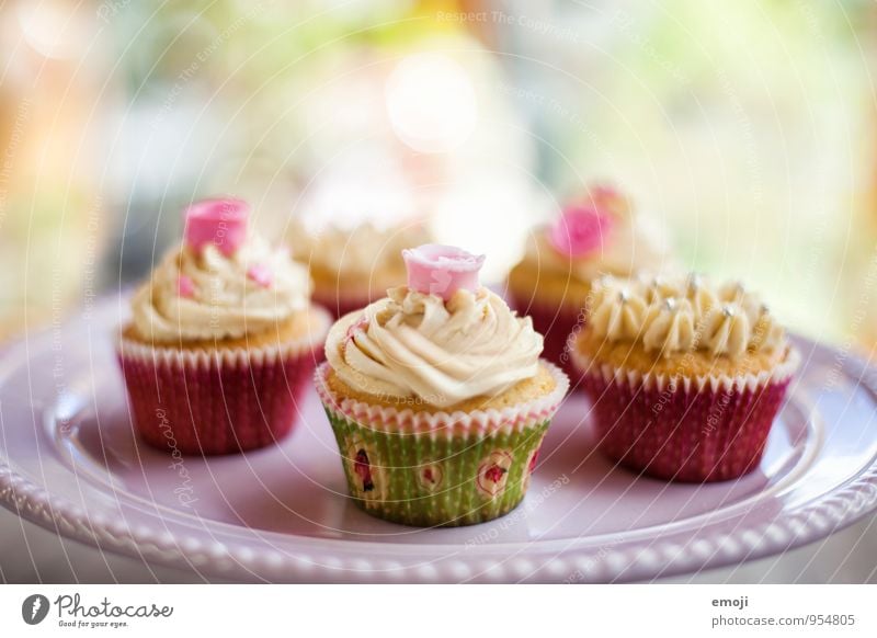 cupcakes Dough Baked goods Dessert Candy Cupcake Nutrition Picnic Finger food Delicious Sweet Colour photo Interior shot Deserted Day Shallow depth of field