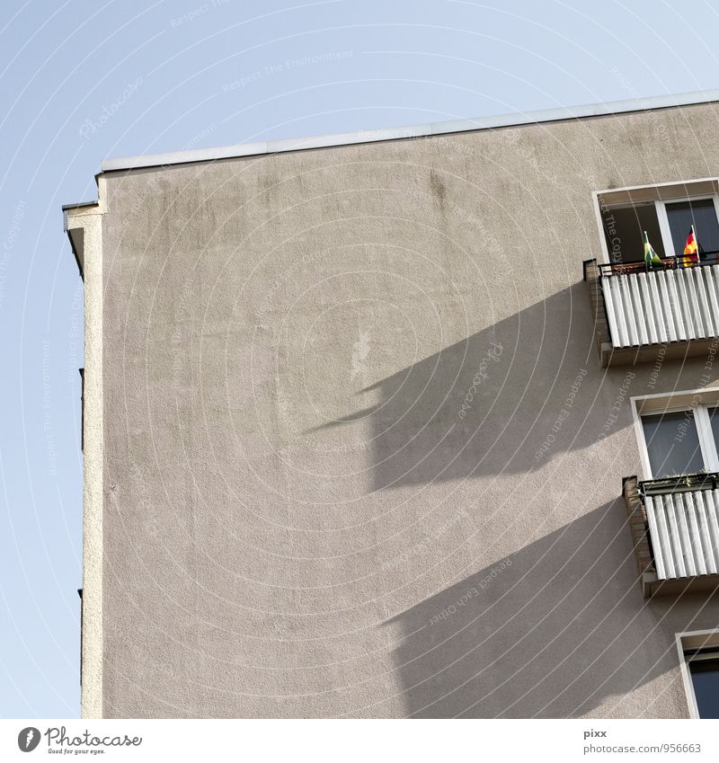 those up there Living or residing Flat (apartment) House (Residential Structure) Berlin Deserted High-rise Architecture Wall (barrier) Wall (building) Balcony