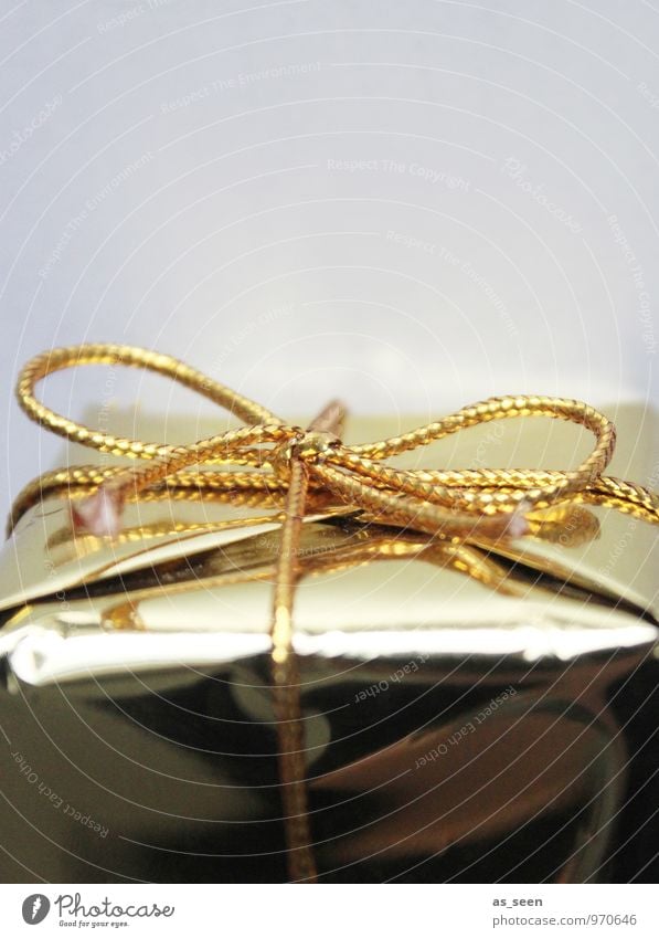 gift Luxury Elegant Style Design Feasts & Celebrations Christmas & Advent Wedding Birthday Baptism Box Carton Bow Gold foil Gift Glittering Illuminate